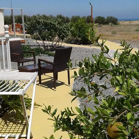 Mersinera Paradise Garden Stars House לרנקה